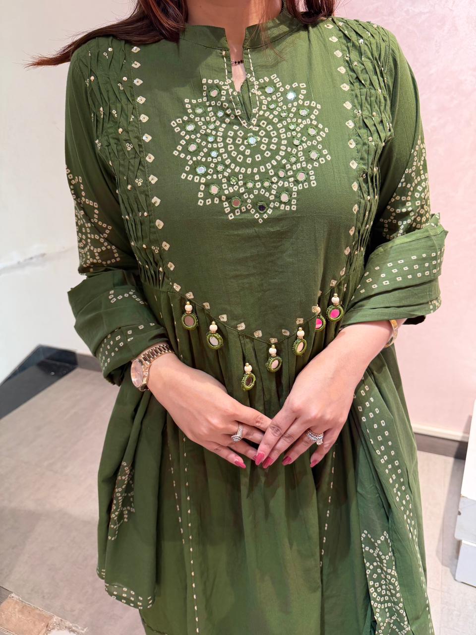 Women’s Green Embroidered Kurta Pant Set with Dupatta
