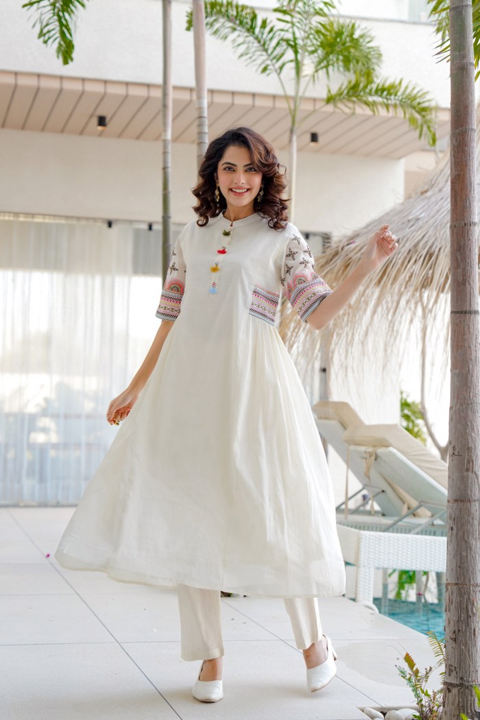 White Pure Cotton Round Neck Kurti and Pant Set