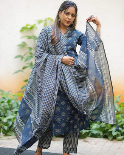 Women Pure Cotton Kurta Palazzo Dupatta Set