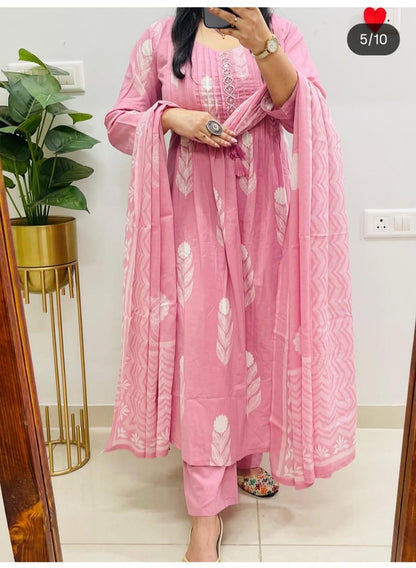 Pink Block Ikat Print Kurta Set
