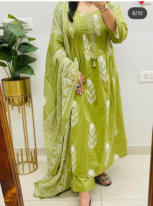 Green Block Ikat Print Kurta Set