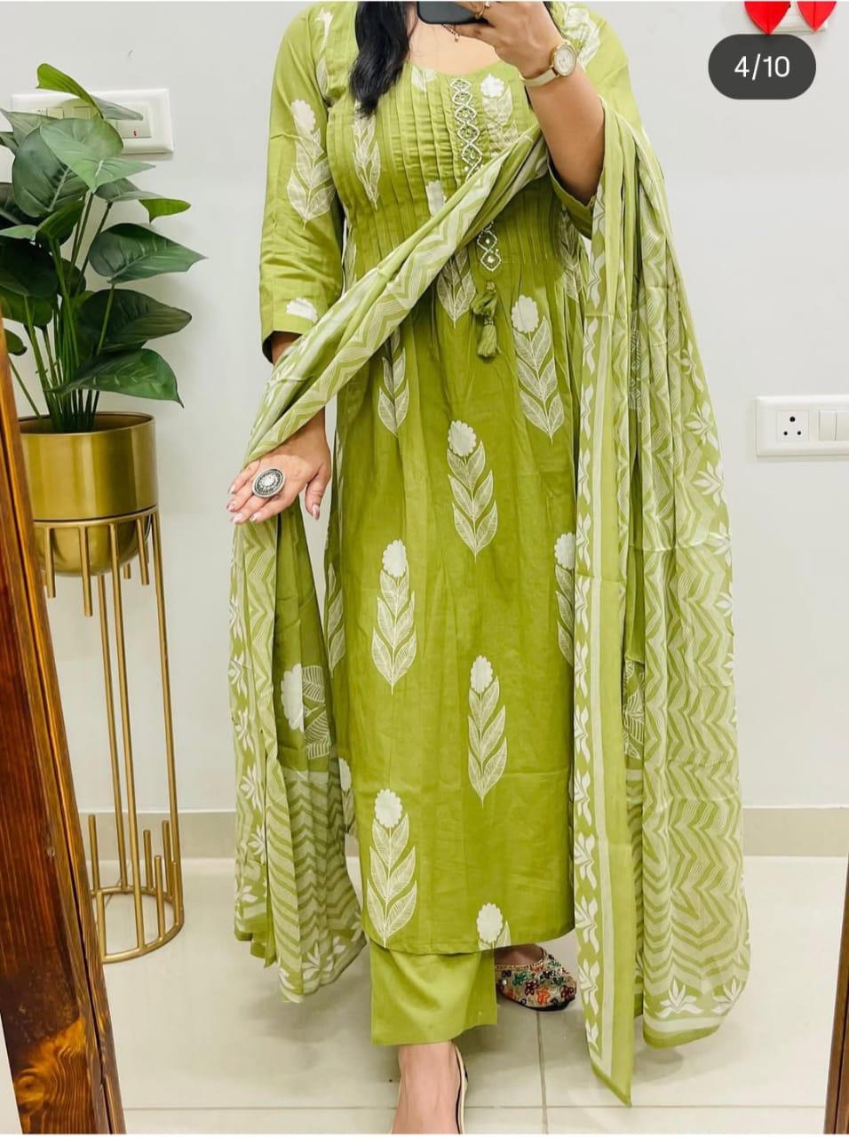 Green Block Ikat Print Kurta Set