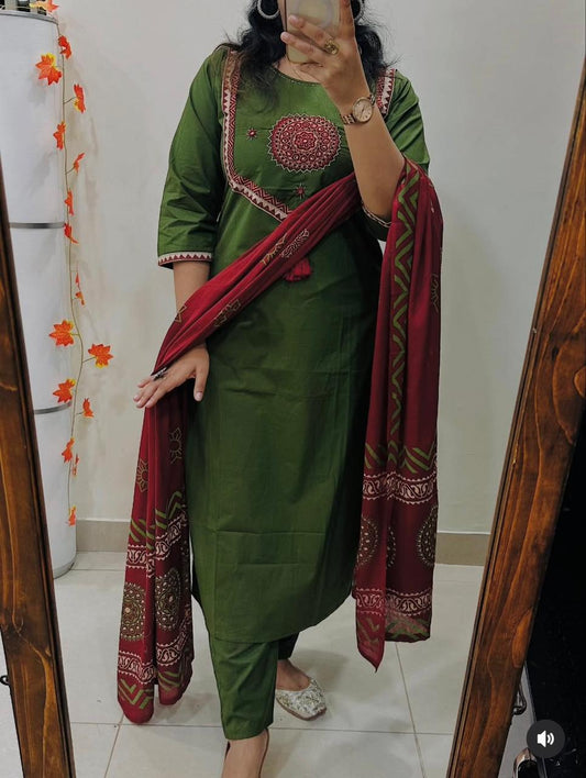 Green Sitara Mirror Applique Kurti Set with Block Print Dupatta