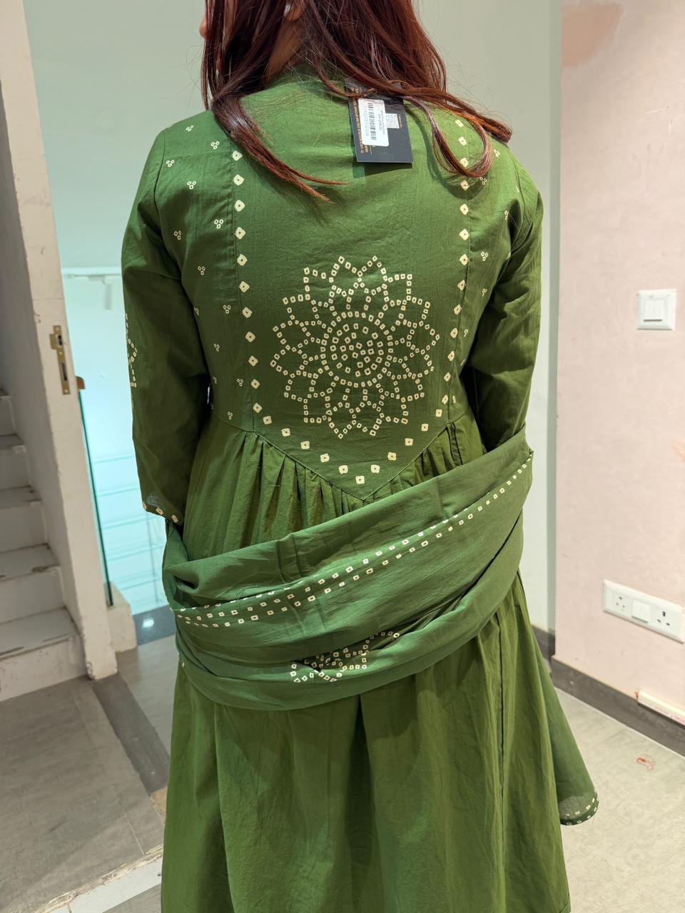 Women’s Green Embroidered Kurta Pant Set with Dupatta